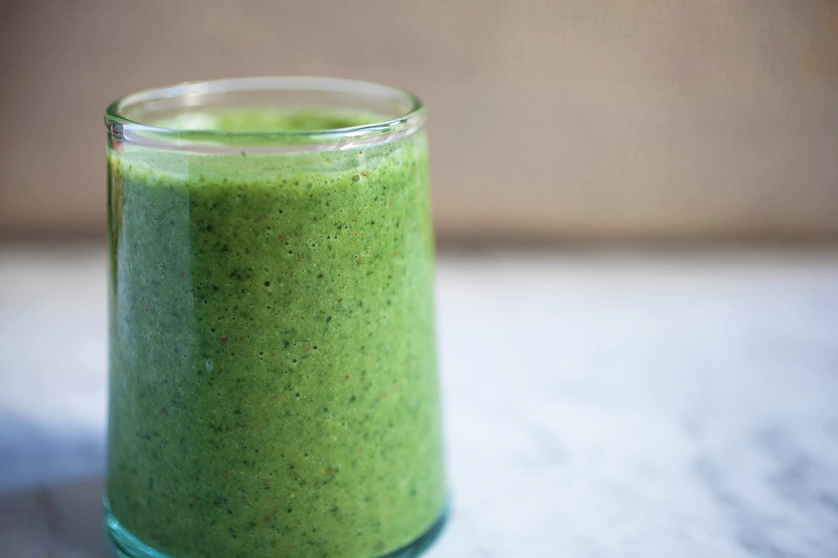 Spinach Banana Flax Smoothie | Gold&Thyme