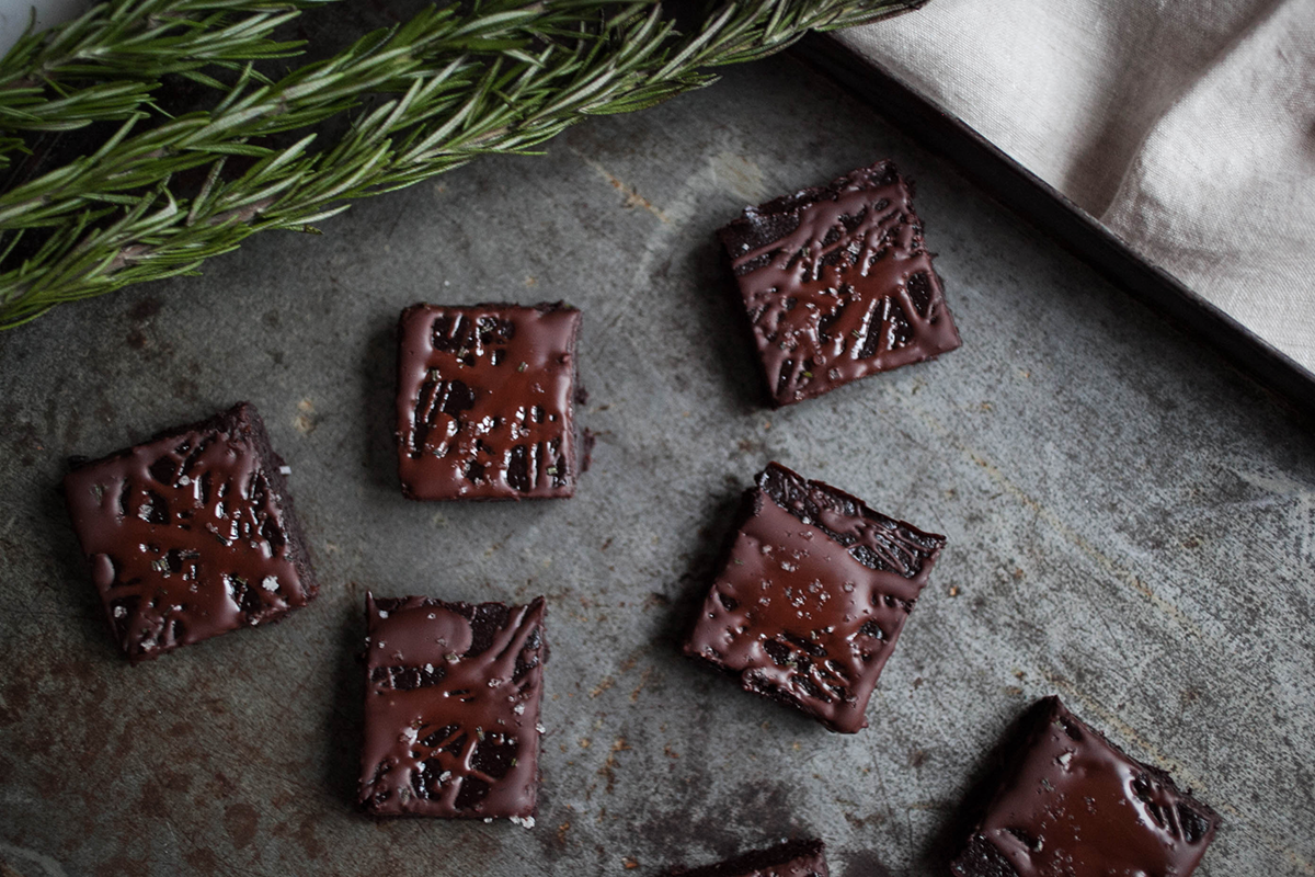 Spiced Rosemary Sea Salt Brownies_1_Gold&Thyme